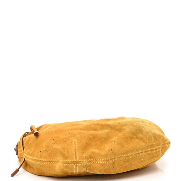 Louis Vuitton suede mahina onatah PM in maize - Picture 2 of 10